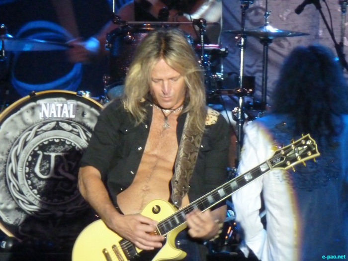 Whitesnake performing at Atlantic City, New Jersey :: 20 August 2011