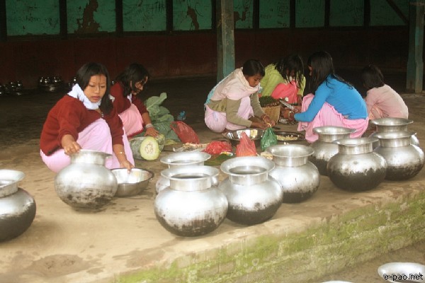 <I>Thangjing Lai Chaklon Katpa</I>  :: Dec 31 2007