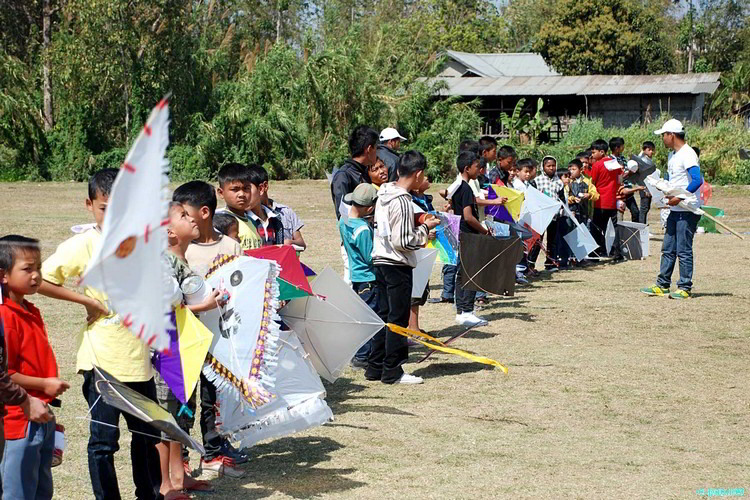 Festival Of Kites at Akampat - Nungsitpudi Pankhoklana Ngammi :: 26th Feb 2012