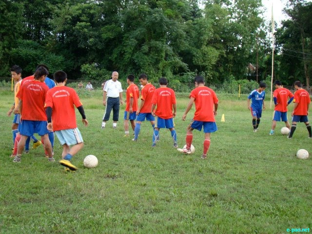 Workshop for Youth Soccer Coaches & Girls players at Epathoukok :: 21 - 24 August 2011