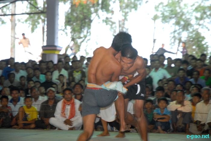 Mukna tournament at Ibudhou Korouhanba Laibung, Moidangpok :: 24 May 2011