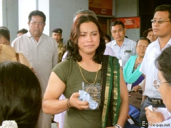 Weightlifter Laishram Monika arrival at Tulihal Airport :: 17 August 2008