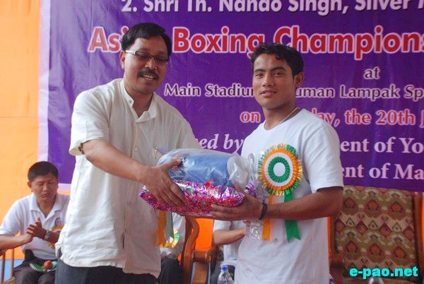Asian Boxing Gold Medallist Mayengbam Suranjoy felicitated :: June 19 2009