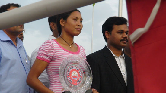 L Sarita - Best Boxer :: 11th SRM-Federation Cup boxing championship