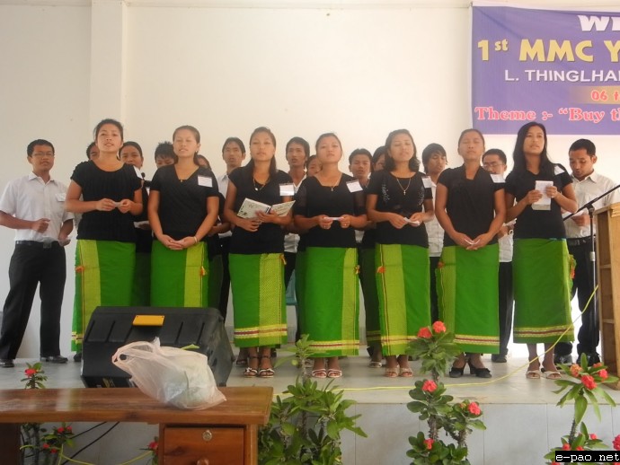 Molnoi MYF Choir :: Give Youth the Truth at L. Thinglhangphai village, Chandel