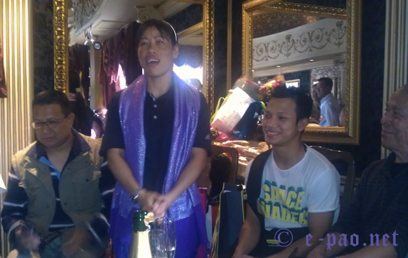 Mary Kom and L Devendro in London ::  11th Aug 2012