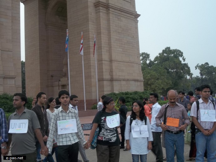 Youths formed human chain in solidarity with North east people for unity and harmony  at India Gate