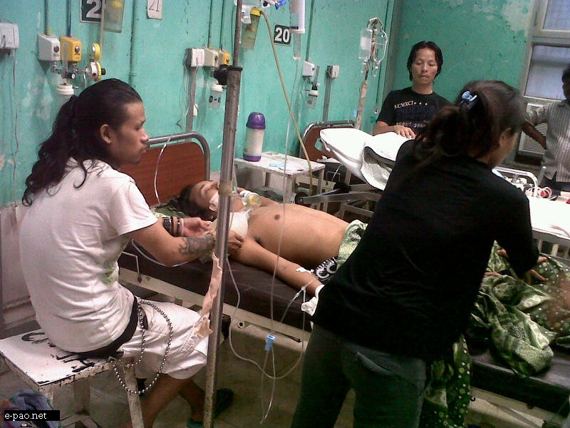 Mutum Bony Jajo lying on bed of Safdarjung Hospital