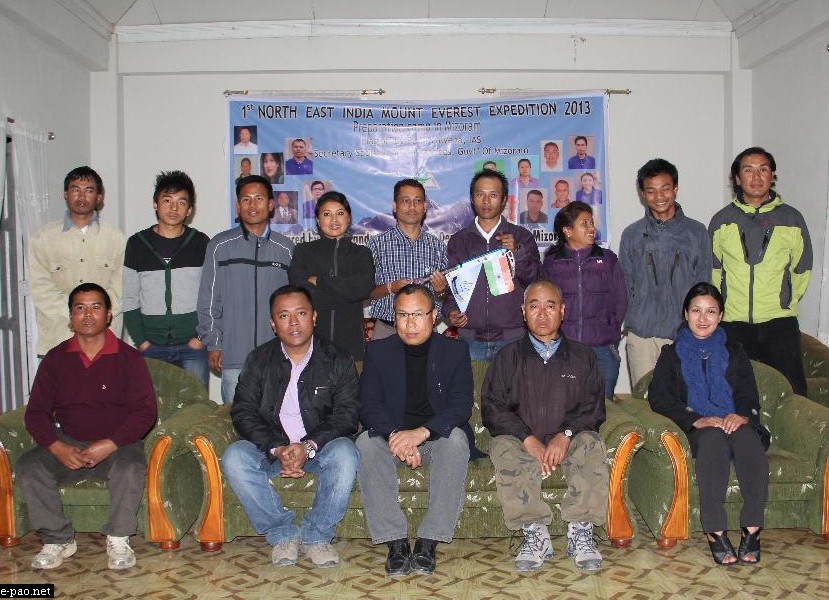 Mountaineer and Organising Committee at Aizawl