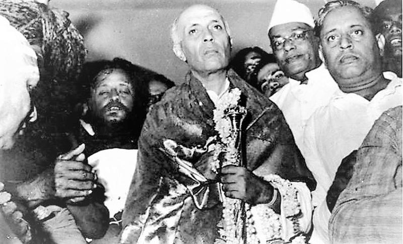  2. Nehru with sceptre