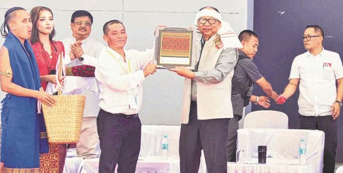 Bicameral legislature studied to give representation to smaller communities