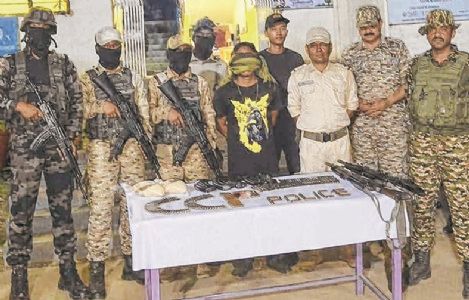 Over 1 Kg brown sugar, assault rifles seized from SoO cadre